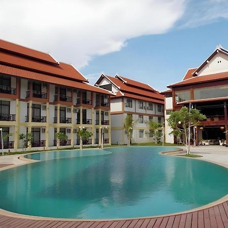 Xishuangbanna Hotel Managed By Xandria Hotel Luang Prabang Bagian luar foto