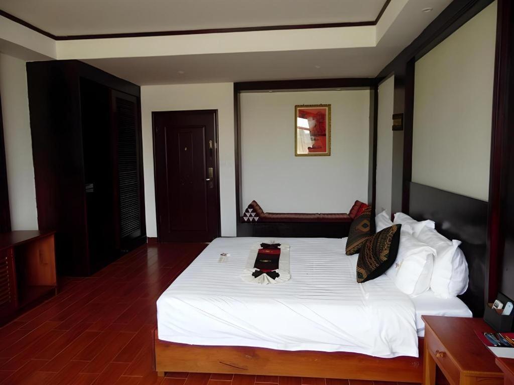 Xishuangbanna Hotel Managed By Xandria Hotel Luang Prabang Bagian luar foto