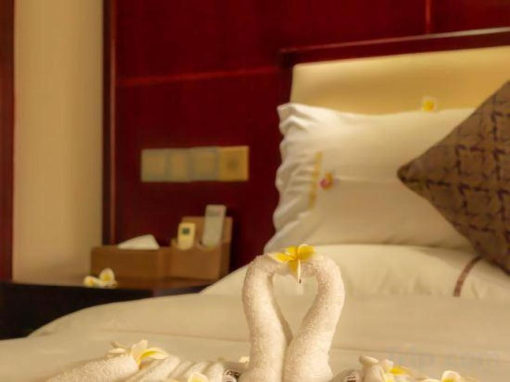 Xishuangbanna Hotel Managed By Xandria Hotel Luang Prabang Bagian luar foto