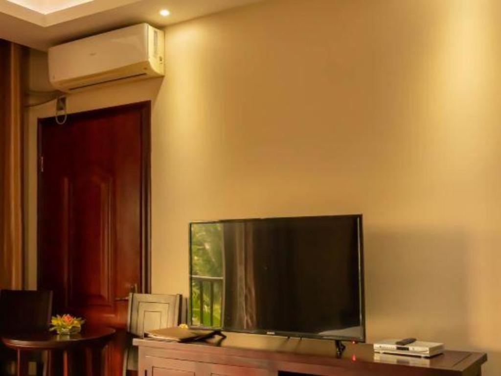 Xishuangbanna Hotel Managed By Xandria Hotel Luang Prabang Bagian luar foto