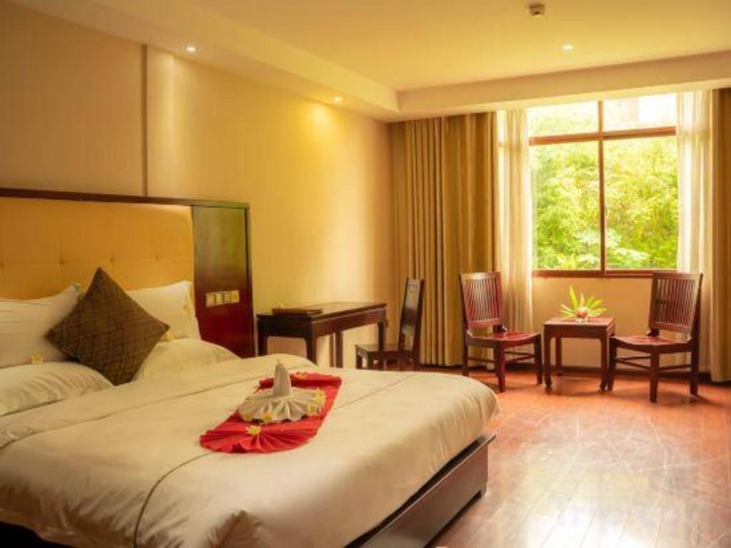 Xishuangbanna Hotel Managed By Xandria Hotel Luang Prabang Bagian luar foto
