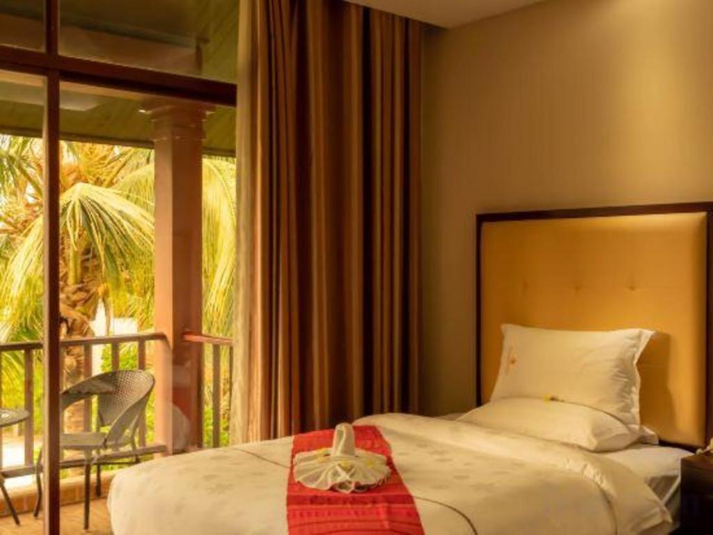 Xishuangbanna Hotel Managed By Xandria Hotel Luang Prabang Bagian luar foto