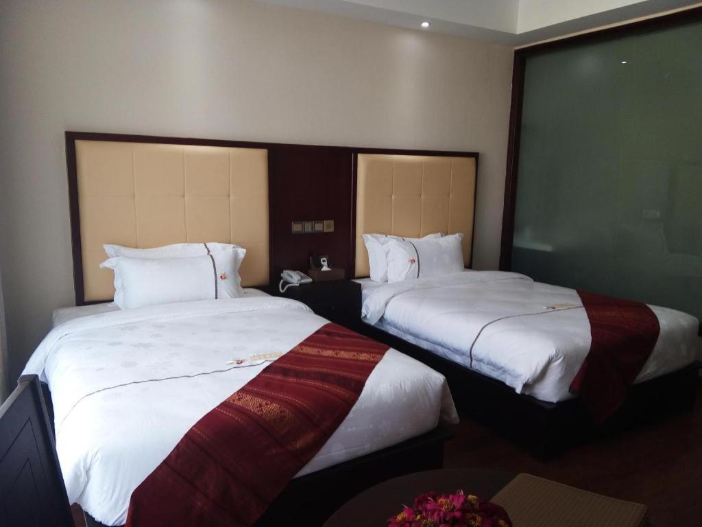 Xishuangbanna Hotel Managed By Xandria Hotel Luang Prabang Bagian luar foto