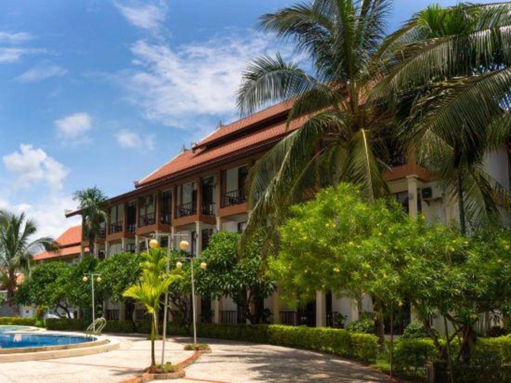 Xishuangbanna Hotel Managed By Xandria Hotel Luang Prabang Bagian luar foto